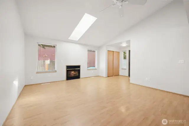 Nice big open concept to welcome you home!