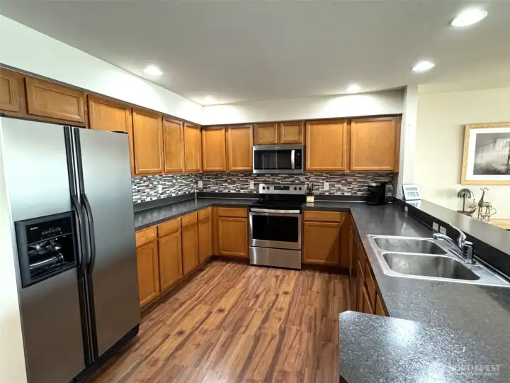 LOTS of cabinets and counter space