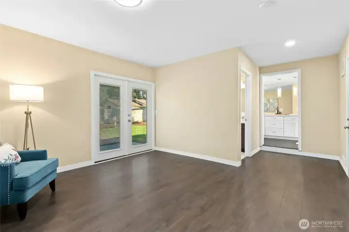 Multi purpose room. Put a bed, make your office, play area, movie room you choose
