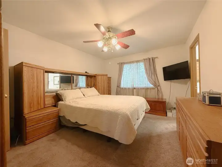 Master Bedroom Master Bedroom