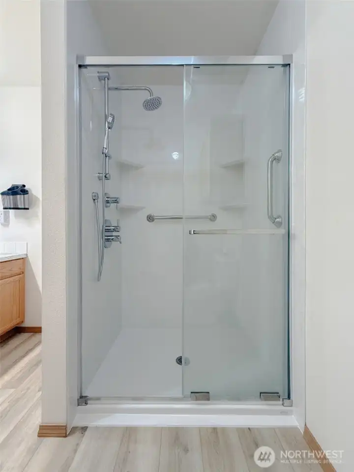 New Jacuzzi brand Shower 2026