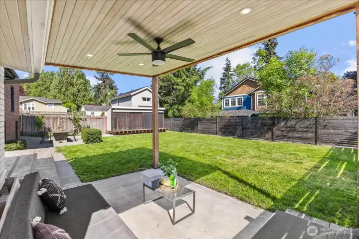 7,200sqft lot fully fenced