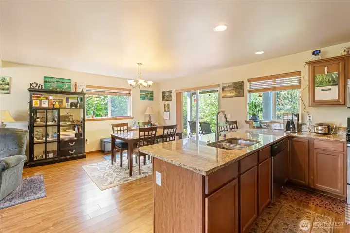Beautiful kitchen peninsula provides extra seating and dining space.