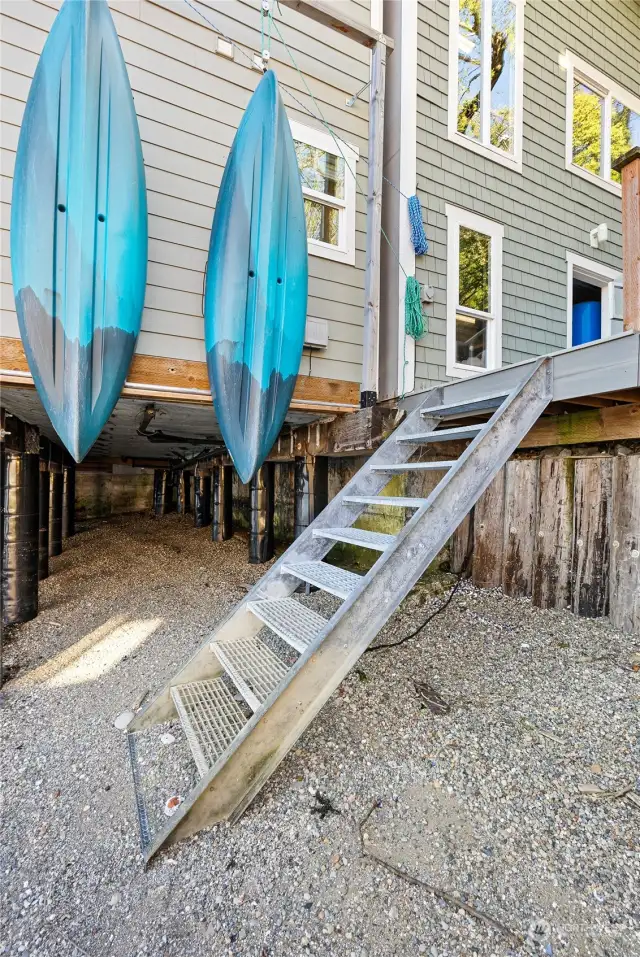 Staircase provides direct access to water. Perfect for kayaks or paddle boards!