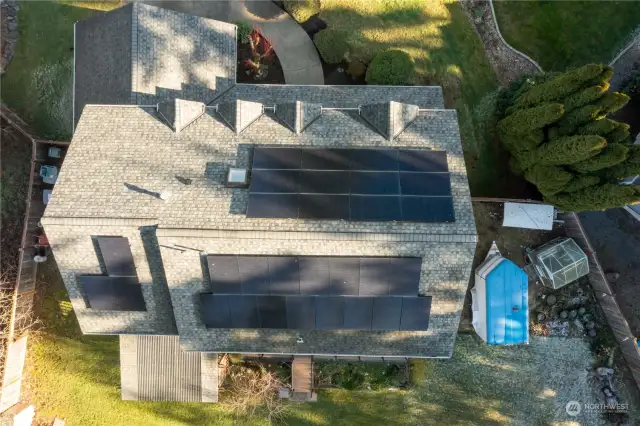 Wonderful aerial view of property with new solar panels saving you tons of money on utilities