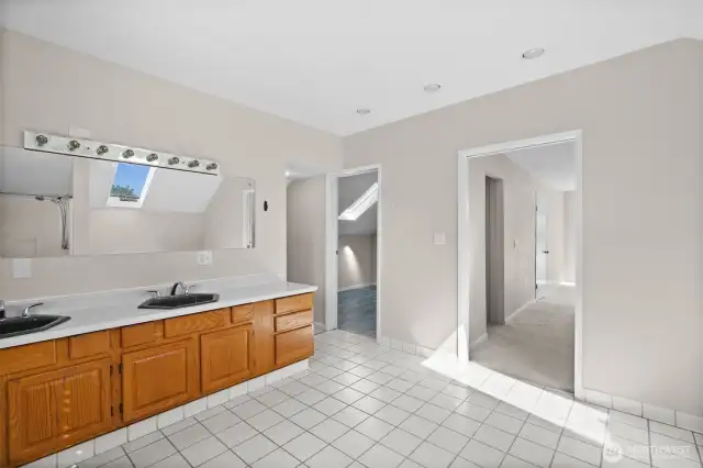 Upstairs bathroom