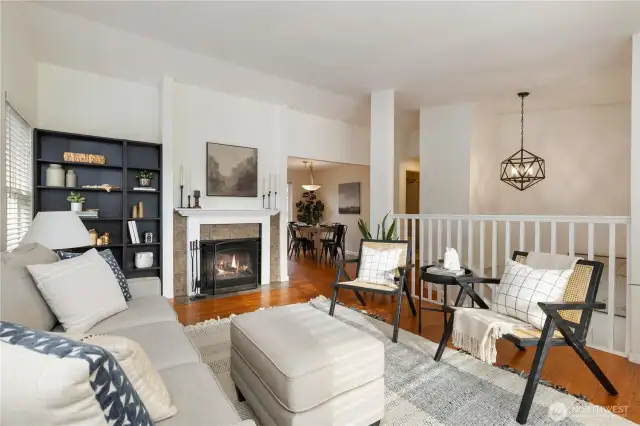 Spacious living room, open to dinning & kitchen area.