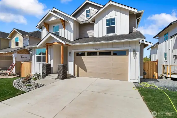 Driveway/Garage  garage paint -Weimaraner