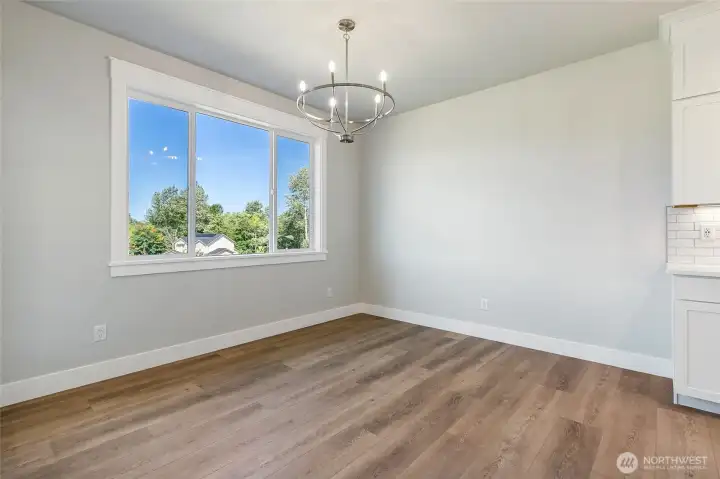 Spacious Dining area