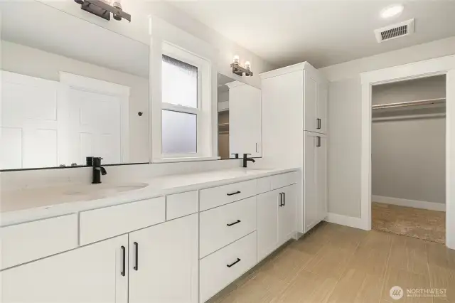 Interior Photos are for sample purposes only and not the actual house.