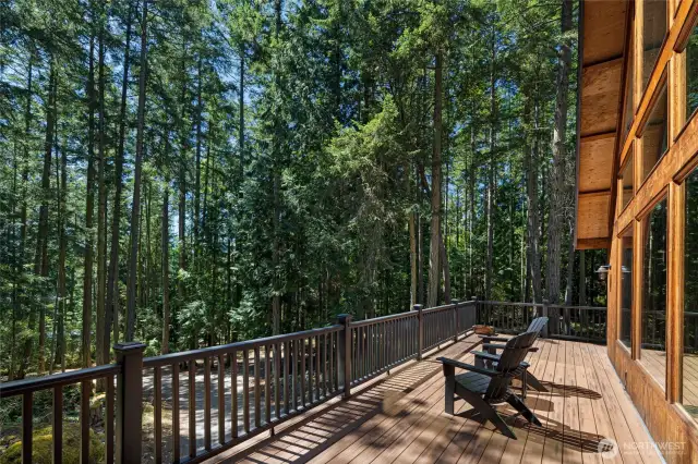 Wraparound deck