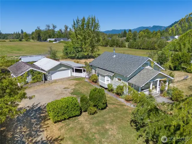 plenty of room for everything and can subdivide into 3 lots