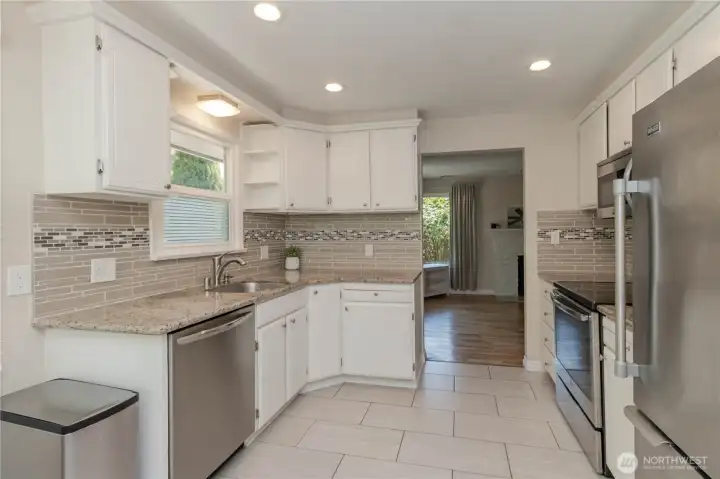 Stainless appliances all stay