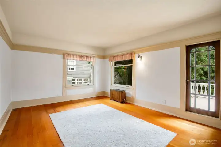 2/3 bedrooms on the 2nd floor; this one with direct access to the south facing rooftop terrace.