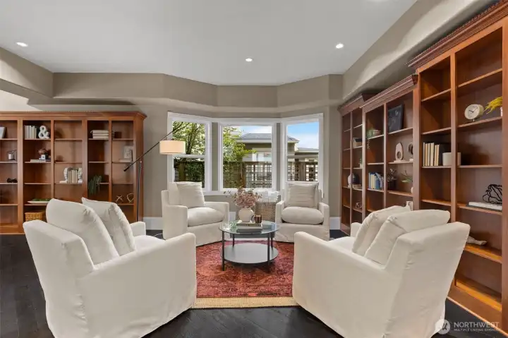 Versatile living spaces, this area can be used as a library, music room, additional sitting room or whatever suits your lifestyle.