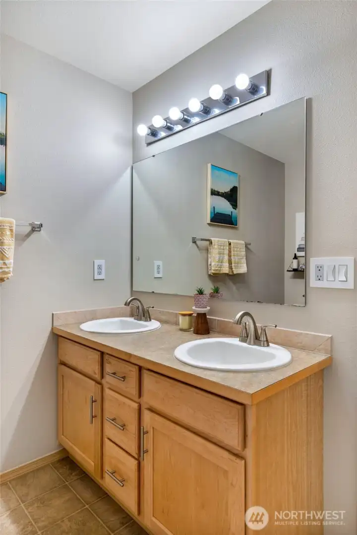 Full Bath upper level