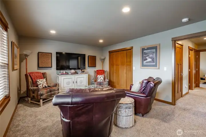 Large upstairs bonus room with closet and space for whatever your needs.