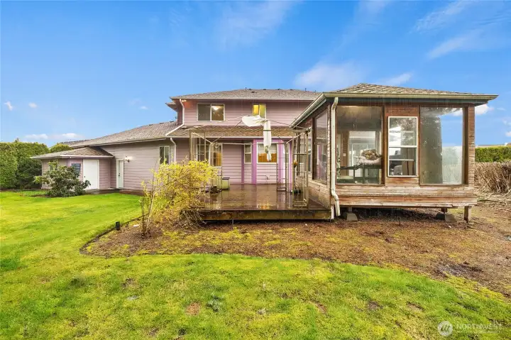 A charming art studio/tea house and more