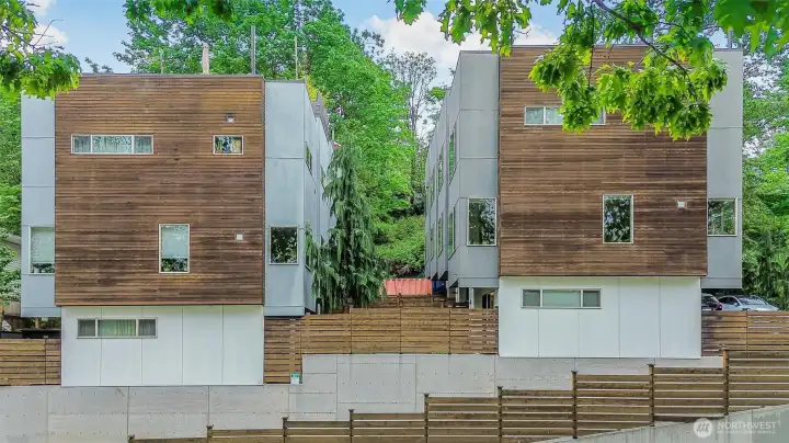 Welcome to this vibrant 8 home community!