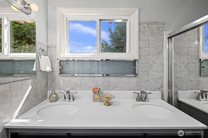 Upstairs Full bath