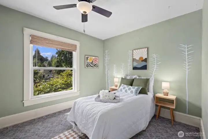 2nd bedroom