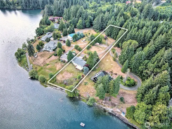 It's a large parcel- 1.25 acres of usable space! It's a large parcel- 1.25 acres of usable space!