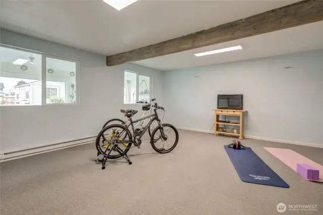 Front downstairs flex room. So many possibilities (excercise equipment excluded)