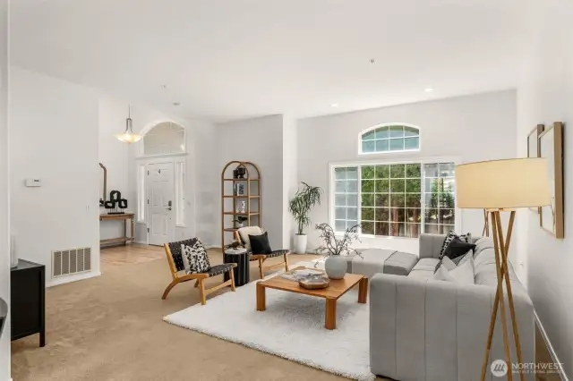 Time to go up to rest? Three bedrooms / two bathrooms on one level await!