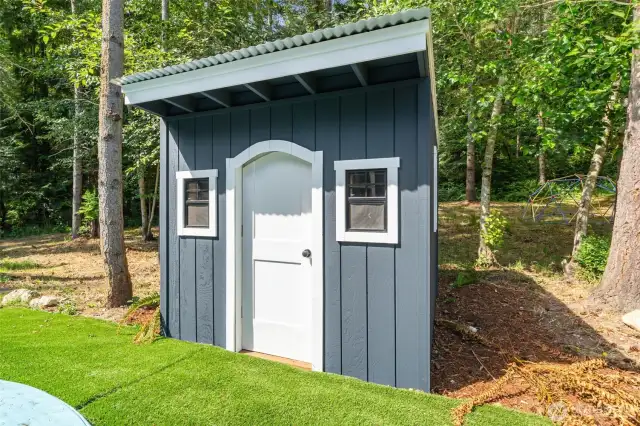 Kids playhouse. wired for landscaping lighting.