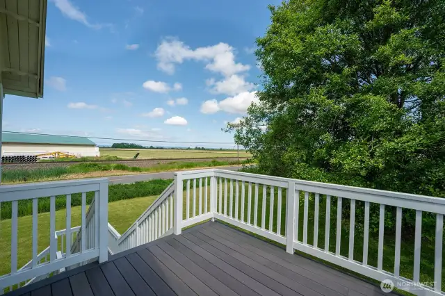 Upper floor deck