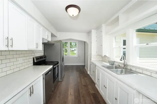 Main level Kitchen