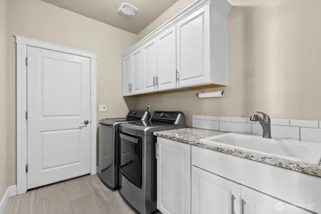 Laundry/mudroom