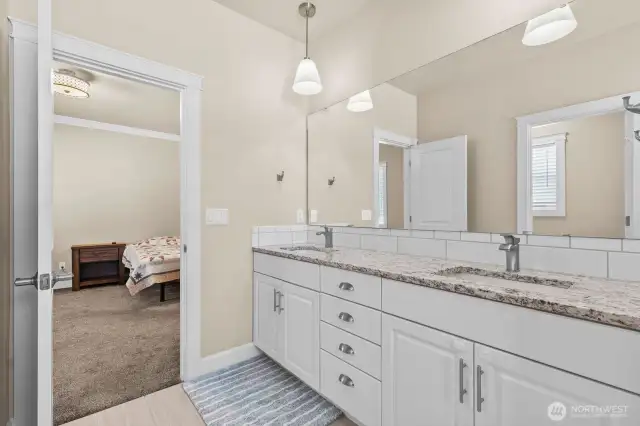 Primary Ensuite bathroom