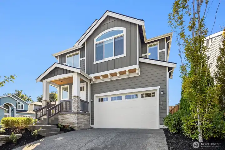 There are only 3 homes on this street.  It connects with the Kenmore Estates neighborhood which is great for excercize.