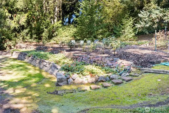 Terraced gardens