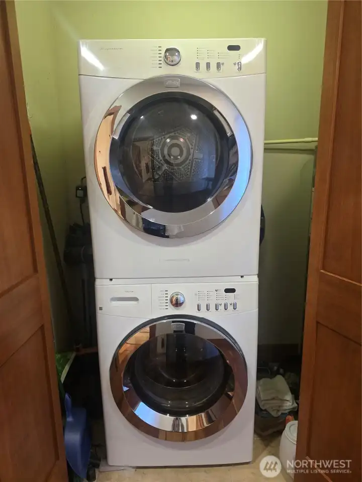 In unit washer/dryer