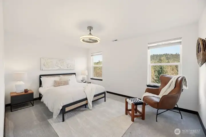 Bedroom with En-suite bath