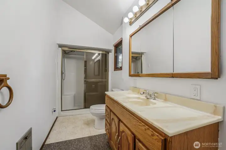 The main bathroom.