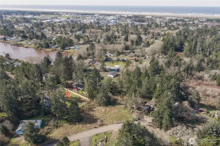Lot is located close to Duck Lake and the ocean beach.