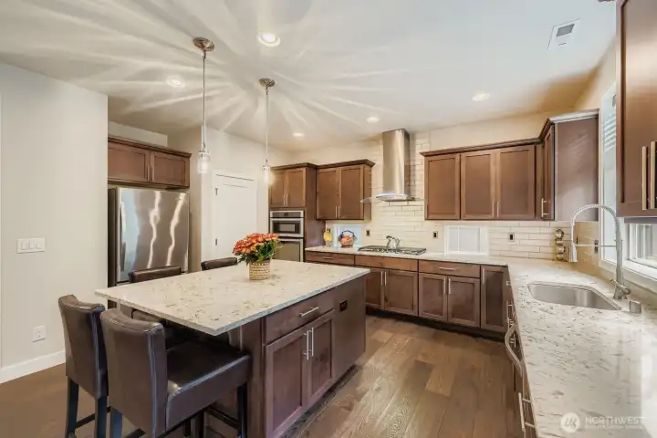 Spacious Island with seating & prep space