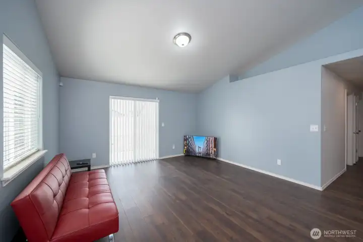 Feels brand new in here!