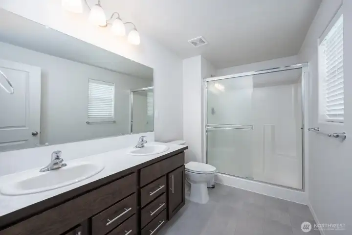 Perfect sized 3/4 Primary Bath