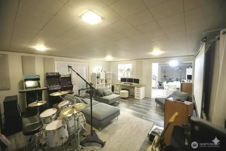 Bonus room