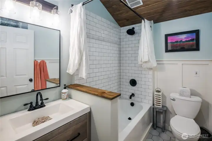 Main floor bath