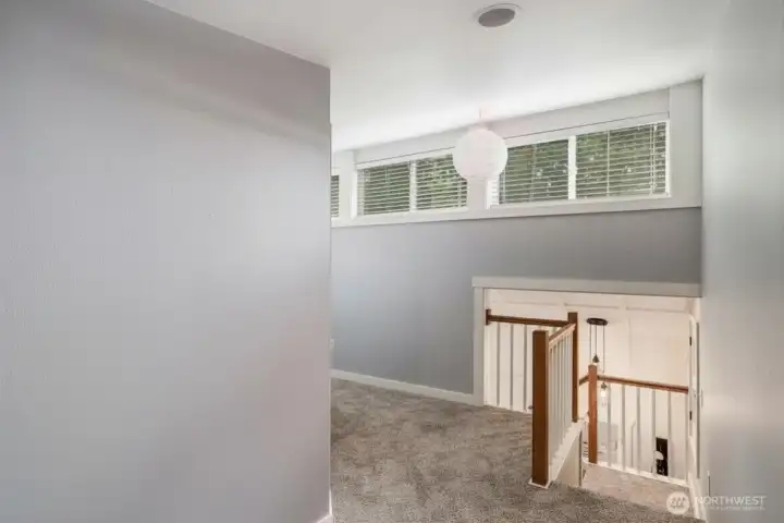 Landing/loft