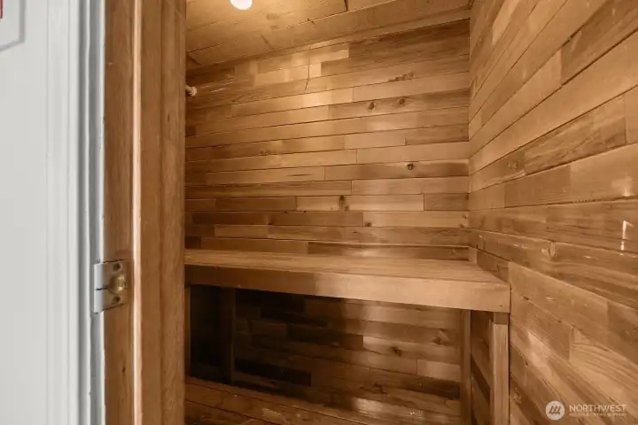 Steam sauna in the lower level recreation room. Perfect before or after a nice swim or to warm up on a cold day. Steam sauna in the lower level recreation room. Perfect before or after a nice swim or to warm up on a cold day.