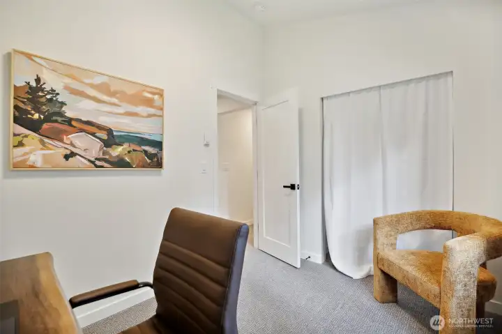 Bonus office, den or bedroom Bonus office, den or bedroom