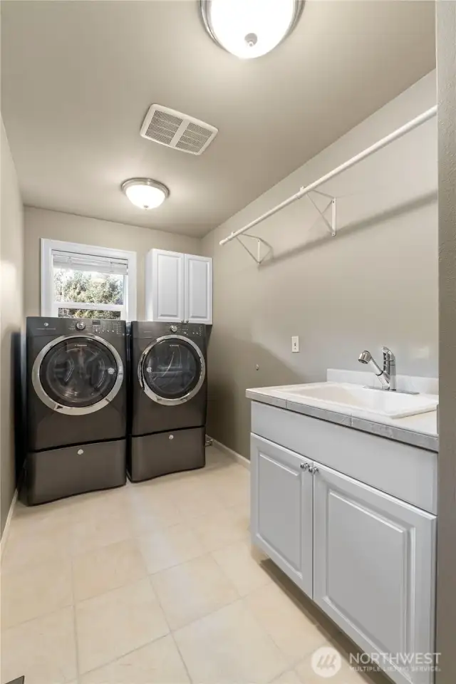 Upstairs Laundry Room with mud sink
