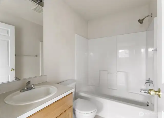 En-suite bathroom