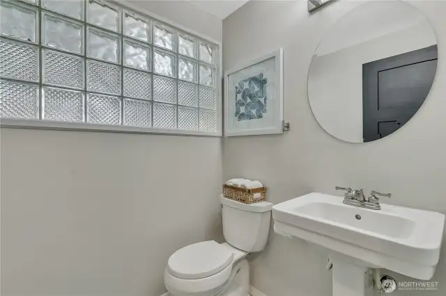 Main floor guest bath